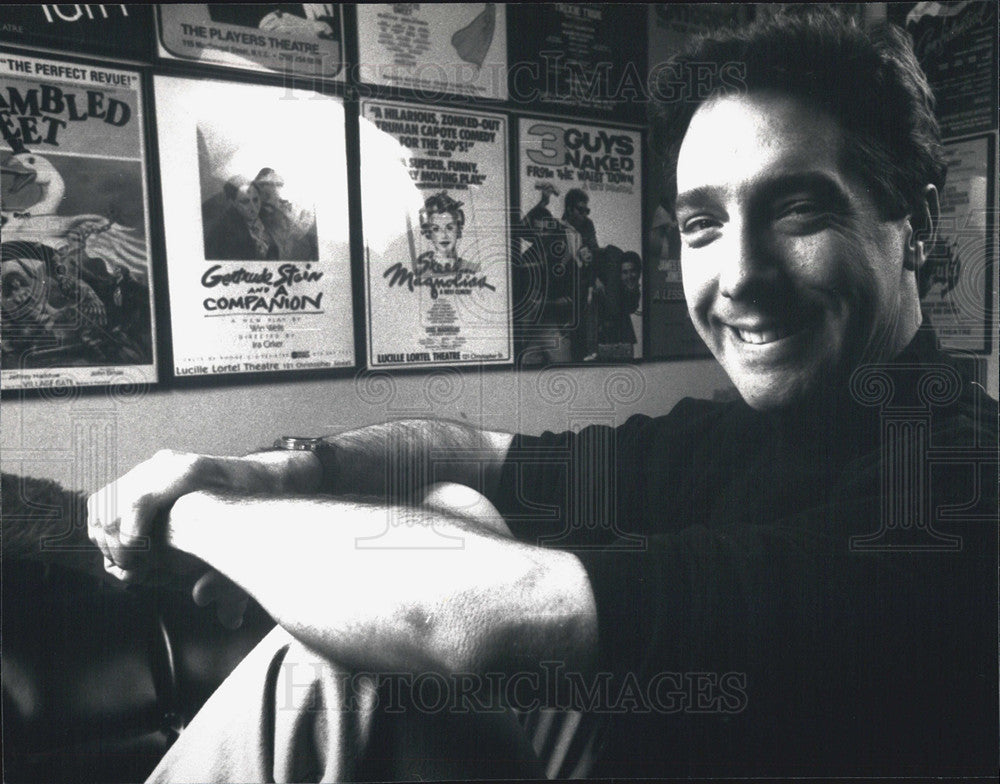 Michael Rupert Mail Music Box Theater 1988 Vintage Press Photo Print michael-rupert-mail-music-box-theater-1988-vintage-press-photo-print