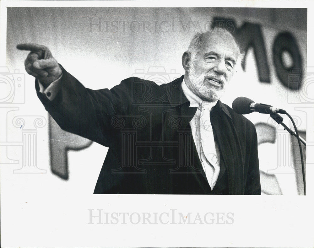 1983 Press Photo Dr Benjamin Spock - Historic Images