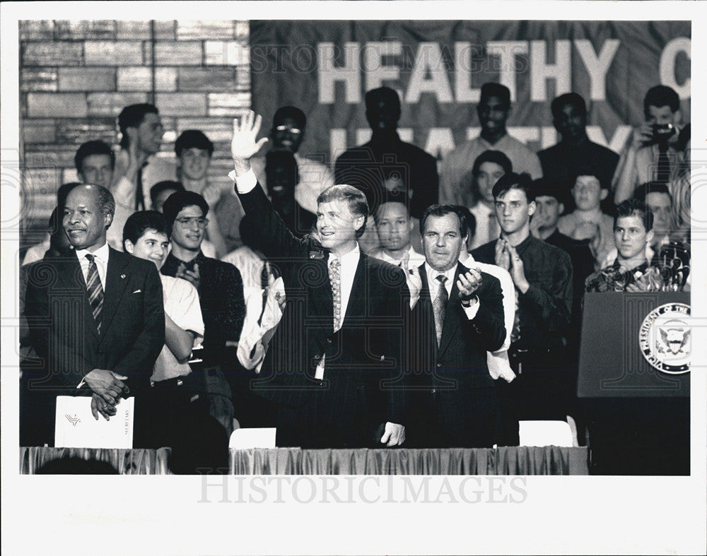 1991 Press Photo Vice President Dan Quayle Mayor Richard Daley Dr Louis Sullivan - Historic Images