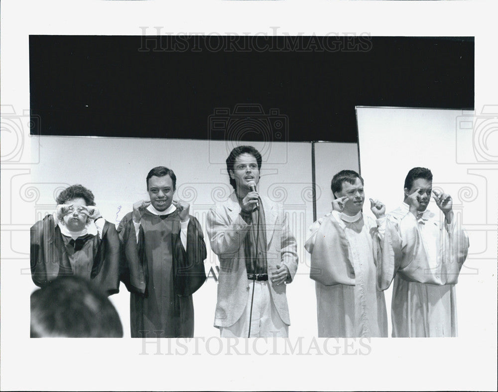 1994 Press Photo Donny Osmond Performs With Misericordia Heartbreakers Chicago - Historic Images