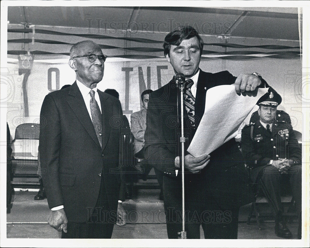 1973 Press Photo Franklin Mark Osanka &amp; Amb. Richard L Jones - Historic Images