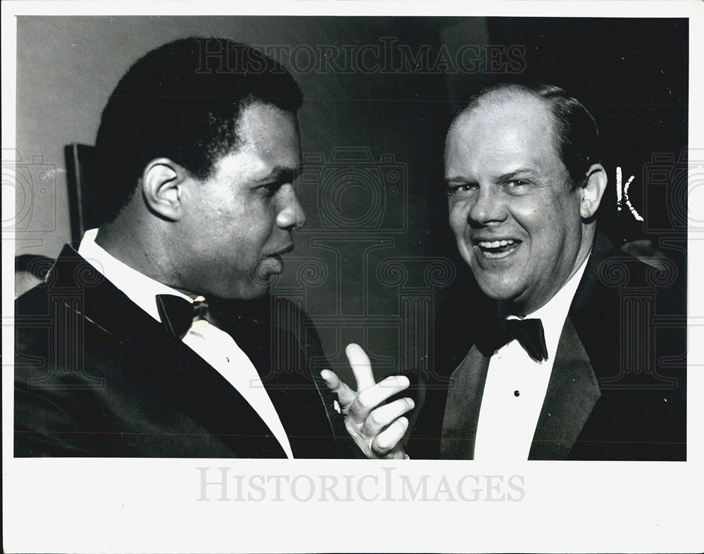 1984 Press Photo Sam O&#39;Kelly, Assistant To CEO Of Baxter Travenol Laboratories - Historic Images