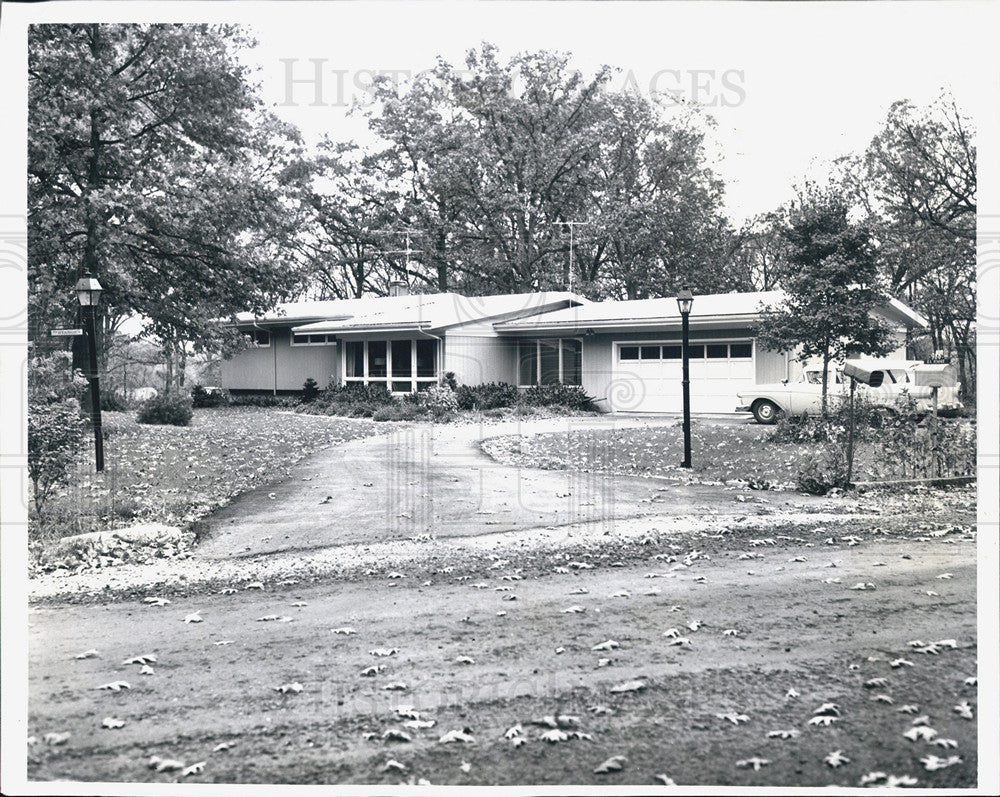 1959 Press Photo Home of Ed Stange in West Chicago - Historic Images