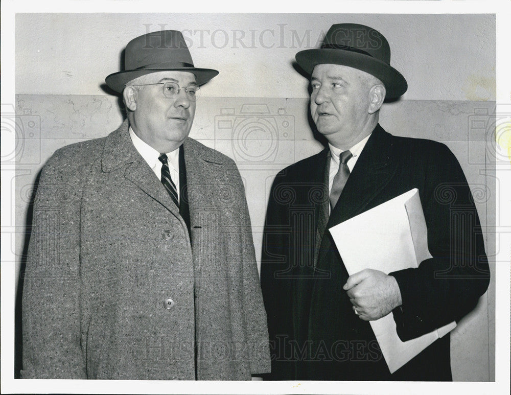 1959 Press Photo Edward Stange The Daily News Credit Union &amp; Lawyer, A. McGloon - Historic Images