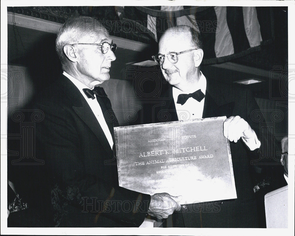 1957 Press Photo Albert K. Mitchell, President of the Intl. Livestock Exposition - Historic Images