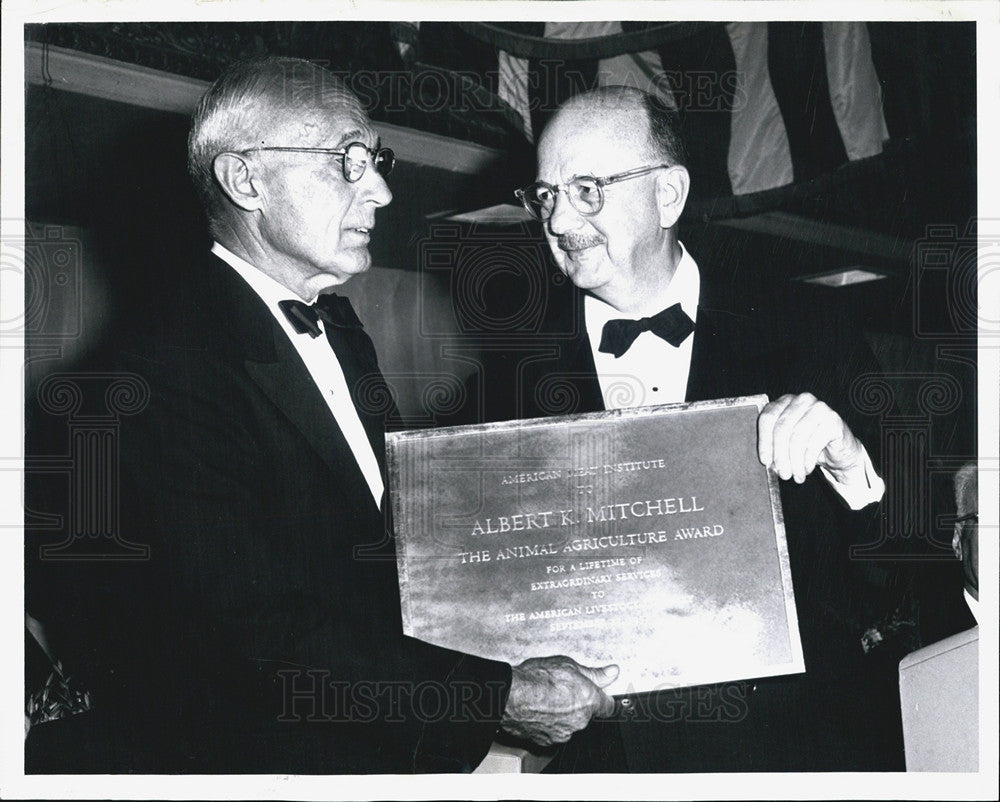 1957 Press Photo Albert K. Mitchell, Pres. of the Intl. Livestock Exposition - Historic Images