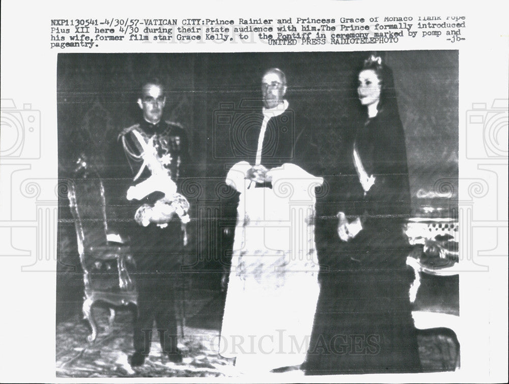 19557 Press Photo &quot;Pope Pius meets with Monaco royalty&quot; - Historic Images