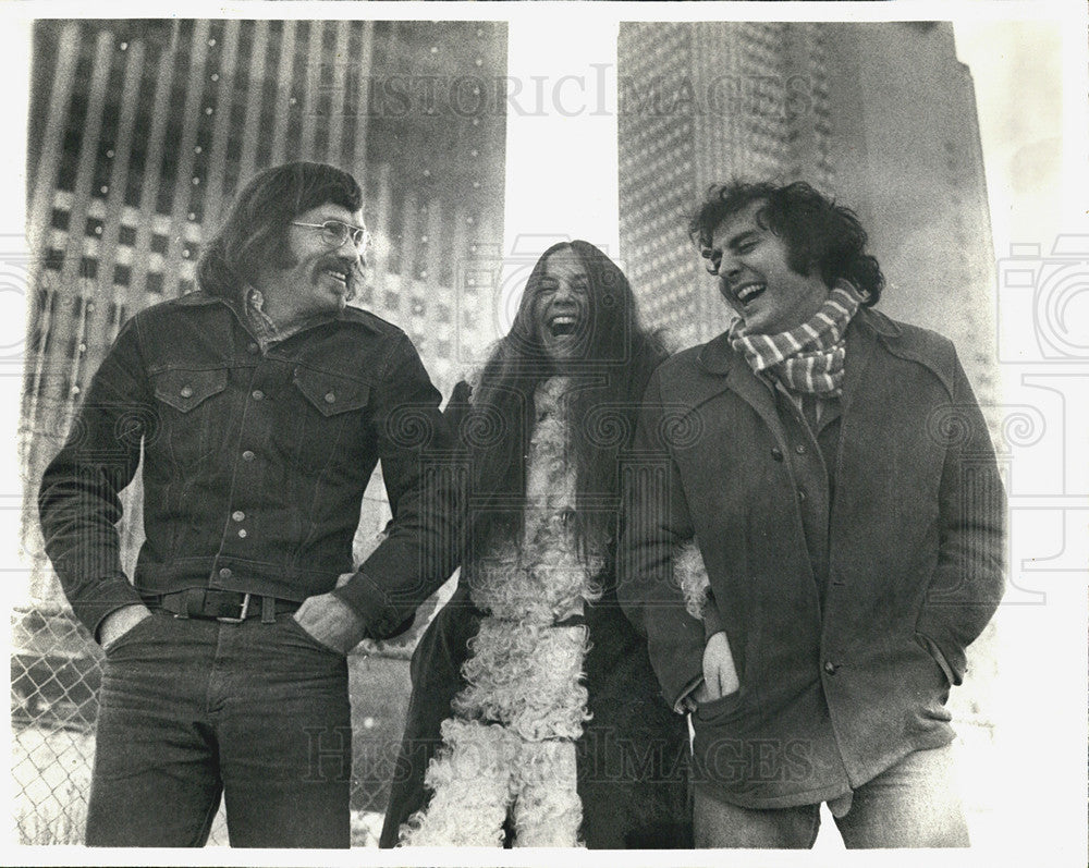 1972 Press Photo Frannie &amp; Zooey with J.D. - Historic Images