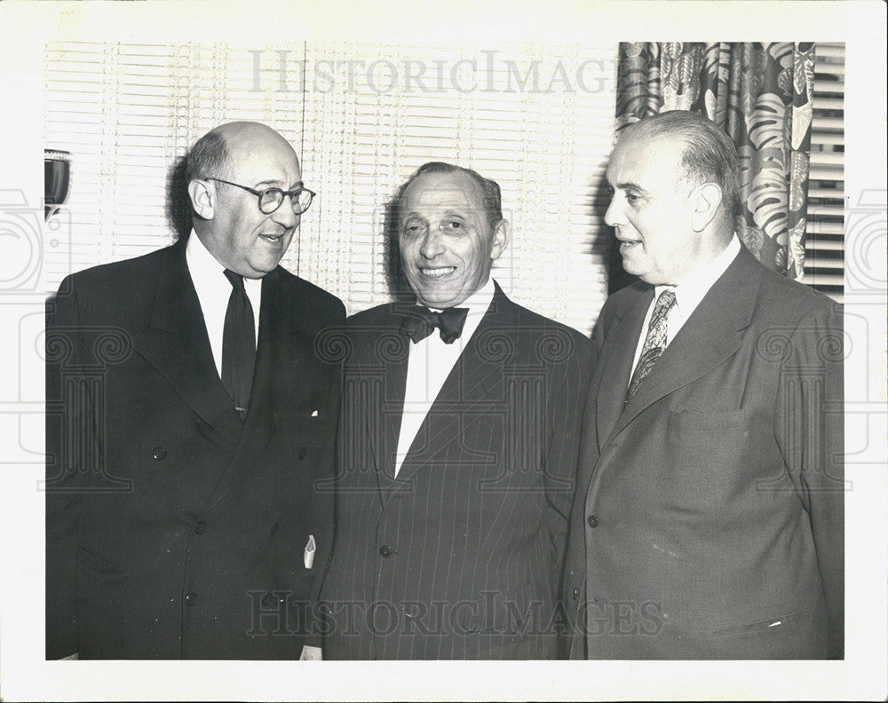 1952 Press Photo Dr. Bernhard Zondek/Morris E. Feiwell/Dr. Morris Fishbein - Historic Images