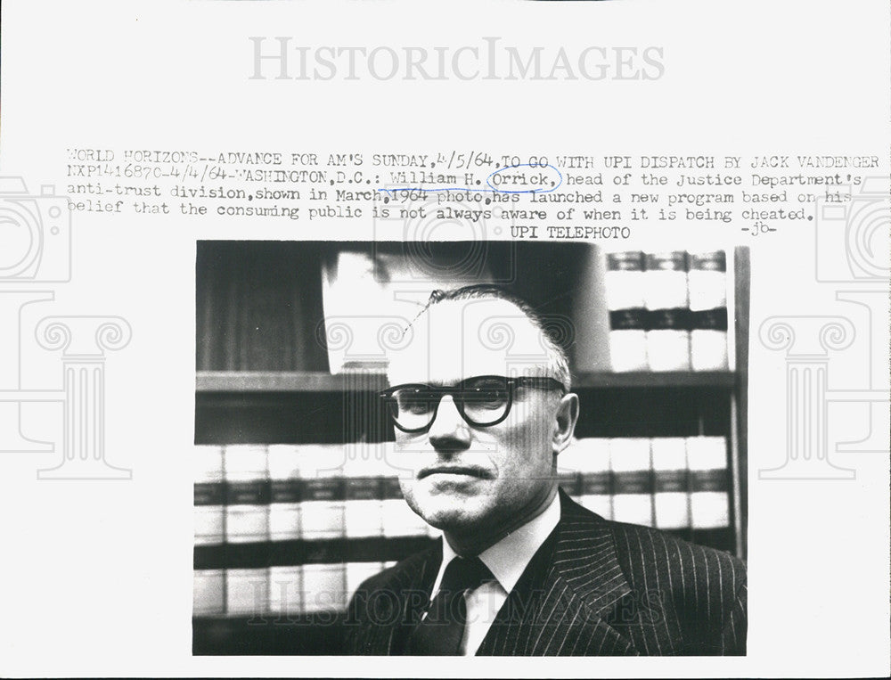 1964 Press Photo William H. Orrick head of the Justice Anti-Trust Division - Historic Images