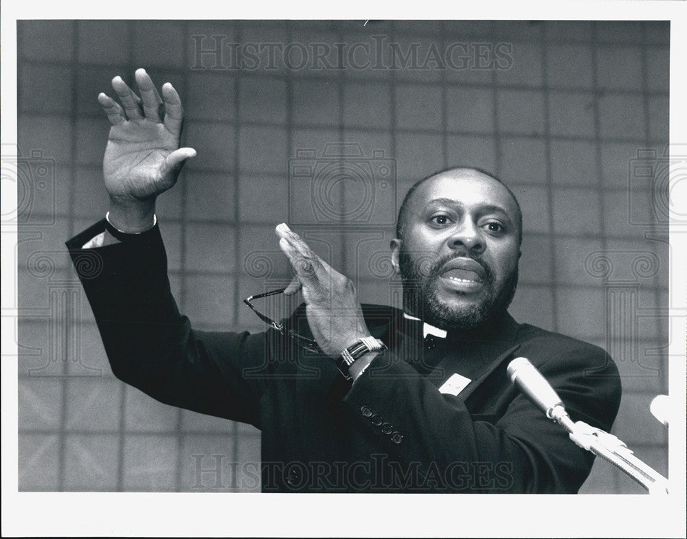 1990 Press Photo The Rev. George Augustus Stallings Jr. - Historic Images