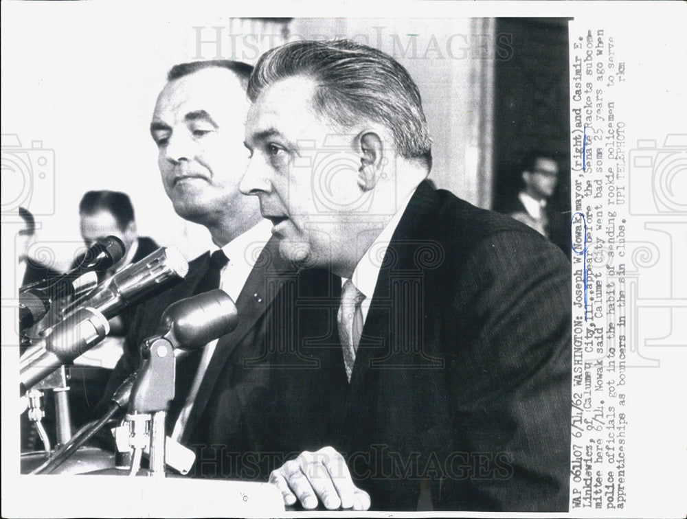 1969 Press Photo Mayor Joseph Nowak and Casimir Linkiewich - Historic Images