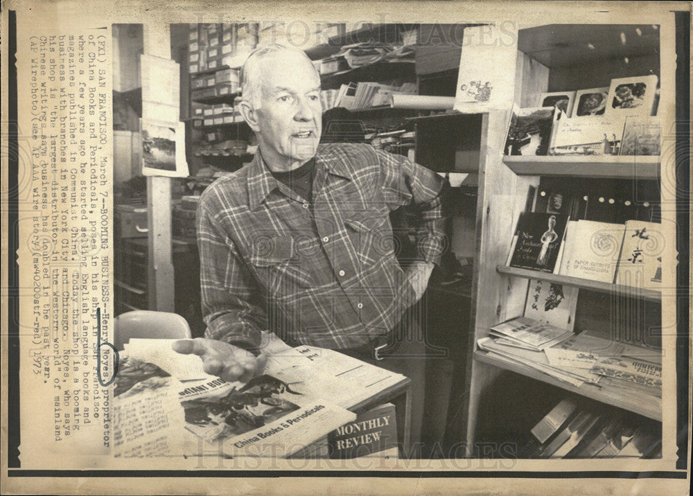 1973 Press Photo Henry Noyes China Bookstore Owner San Francisco Small Business - Historic Images