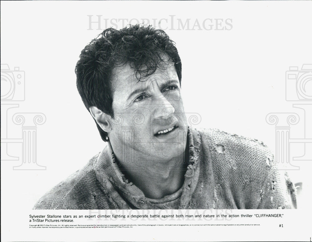 1993 Press Photo Actor Sylvester Stallone Stars As Expert Climber &quot;Cliffhanger&quot; - Historic Images