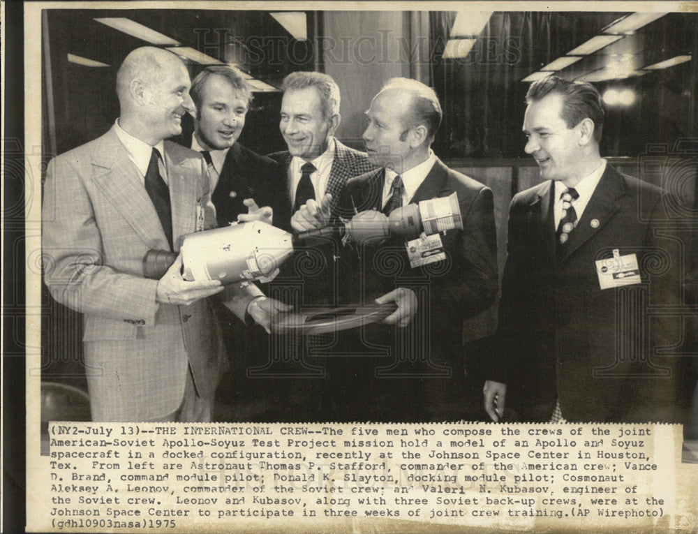 1975 Press Photo Thomas Stafford Vance D Brand Donald Slayton Aleksey Lennov Valeri Kubasov - Historic Images