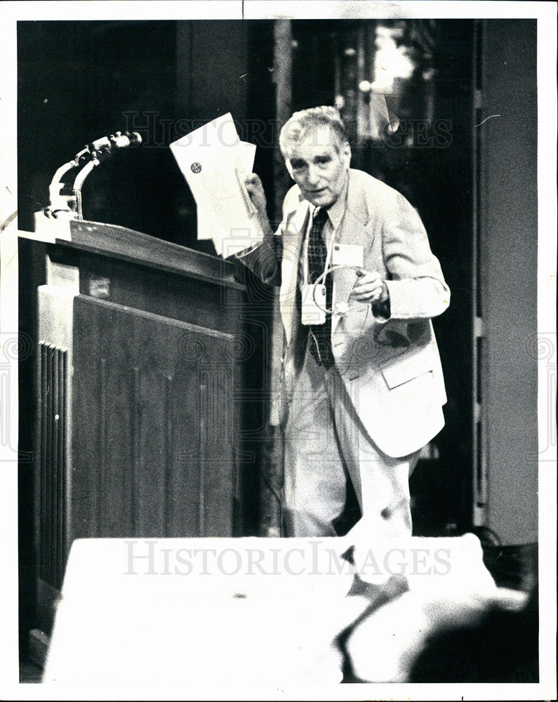 1973 Press Photo Sol Tax - Historic Images