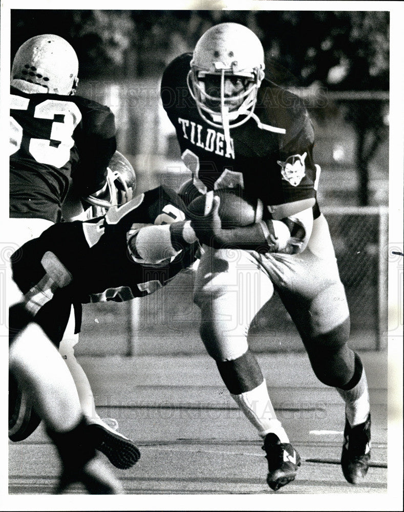 1983 Press Photo Daren Tale of Tiden&#39;s runs through, attacks King&#39;s defense. - Historic Images