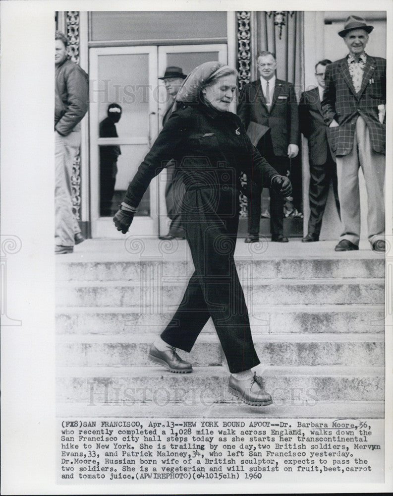 1960 Press Photo Dr. Barbara Moore, recently completed a 1,028 mile walk - Historic Images