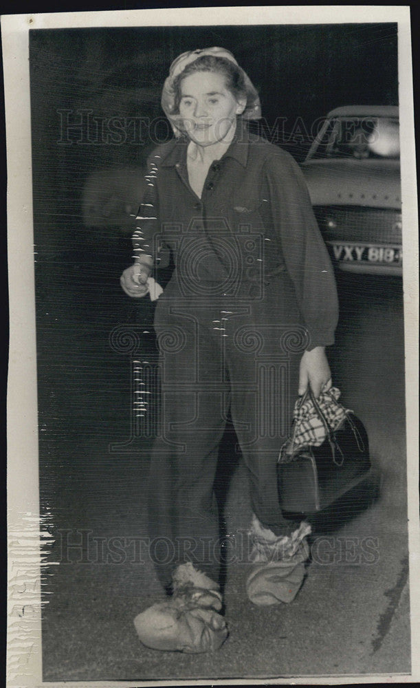 1960 Press Photo Dr. Barbara Moore - Historic Images