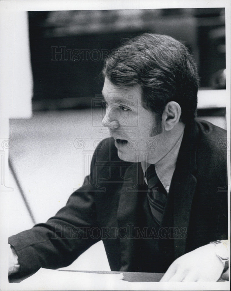 1971 Press Photo Attorney Charles E Quarton - Historic Images