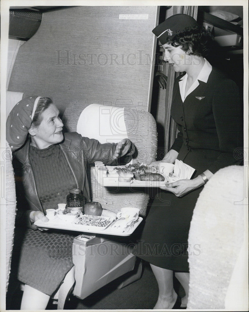 1960 Press Photo Dr Barbara Moore American Airlines Jet - Historic Images