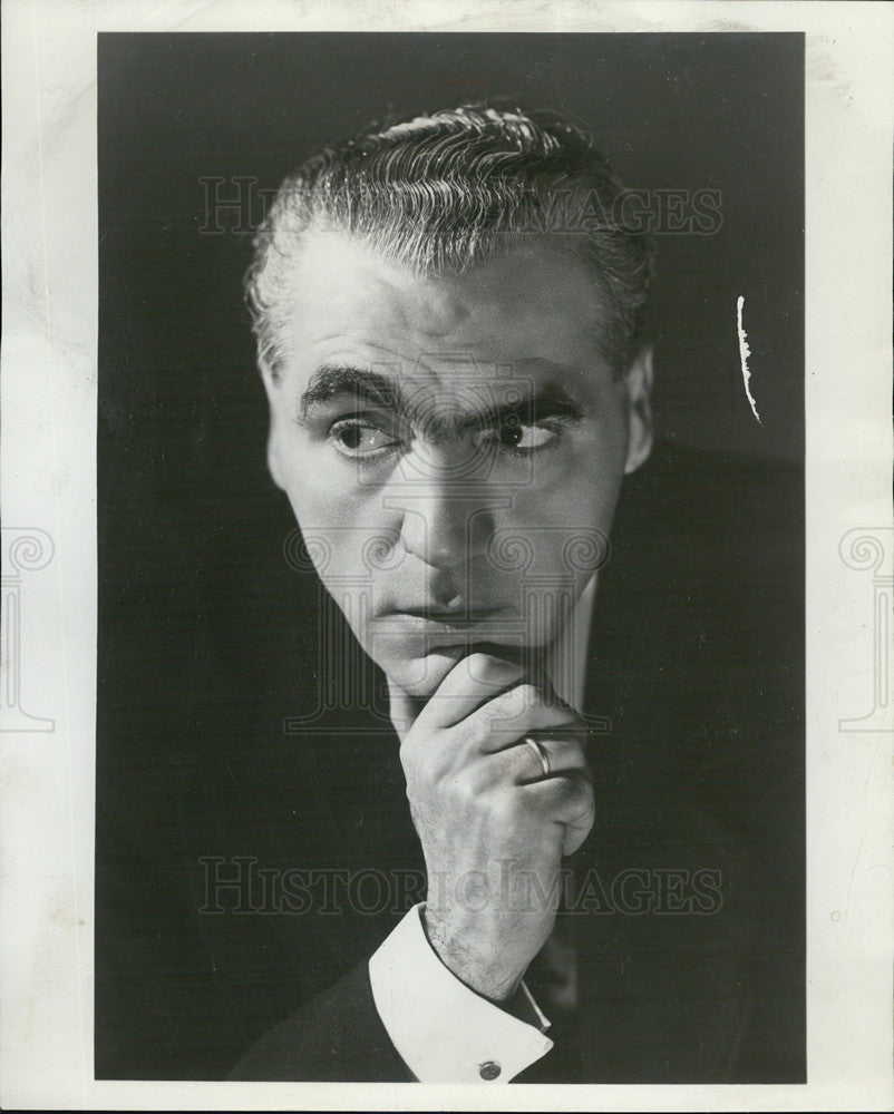 1963 Press Photo Ricardo Moresco, Stage Director of Donizetti&#39;s &quot;Don Pasquale&quot; - Historic Images