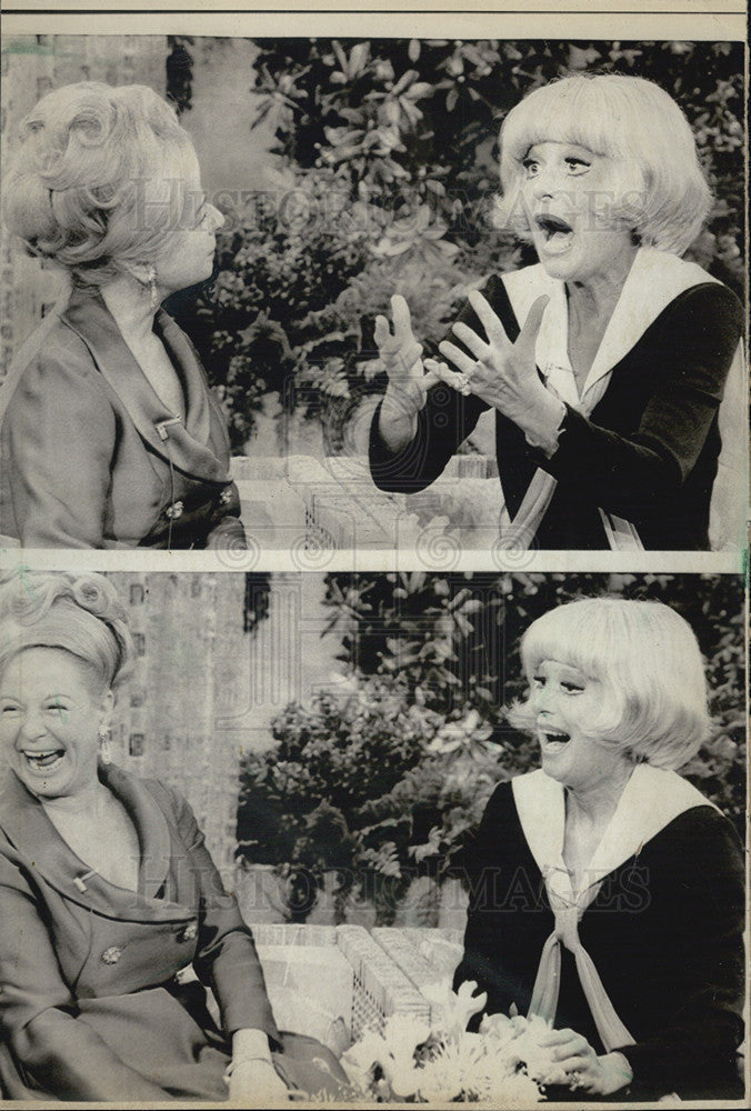 1974 Press Photo Martha Mitchell with Carol Channing on &quot;Pat Collins Show&quot; - Historic Images