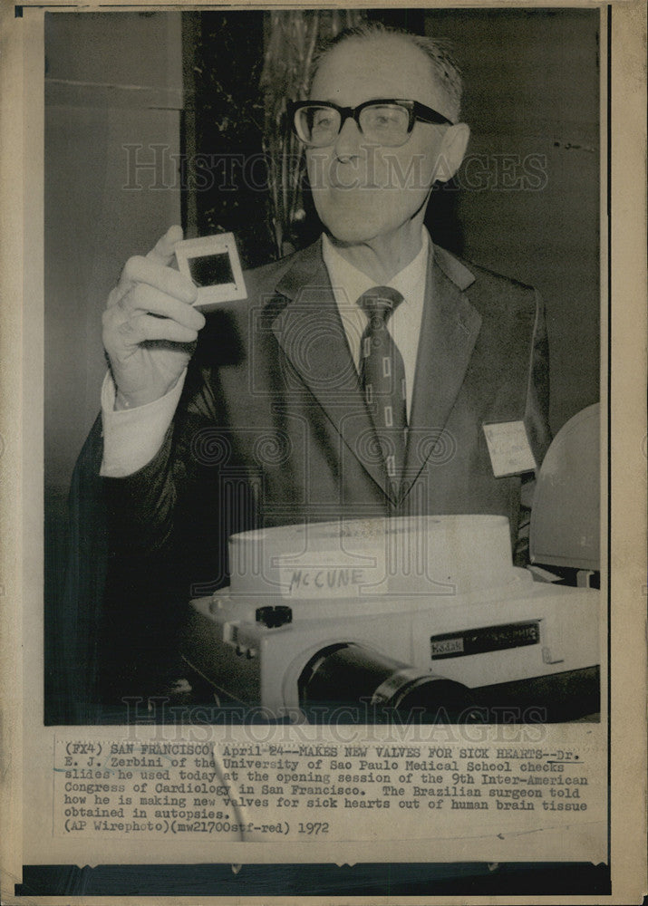 1972 Press Photo Brazilian Surgeon, Dr. E. J. Zerbini, Makes Heart Valves - Historic Images