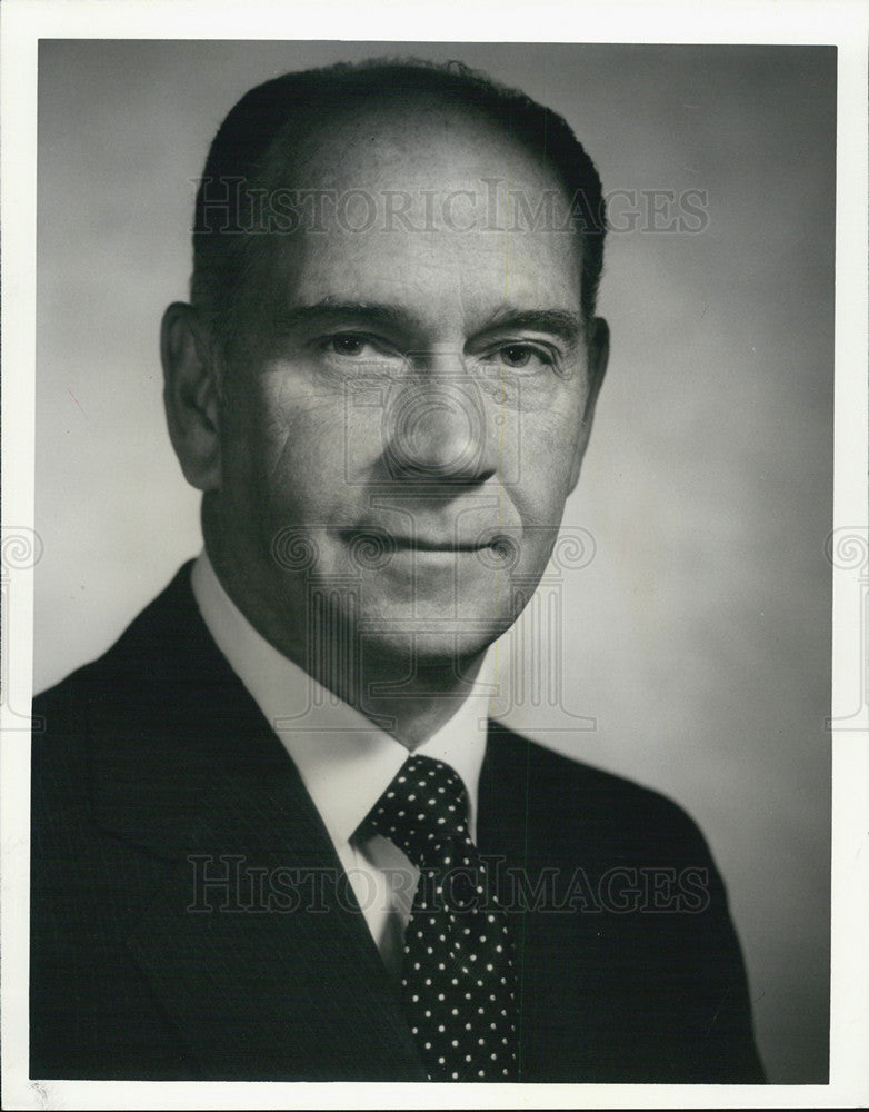 1977 Press Photo Blaine J. Yarrington, Exec. V.P. of Standard Oil Co., and Presi - Historic Images