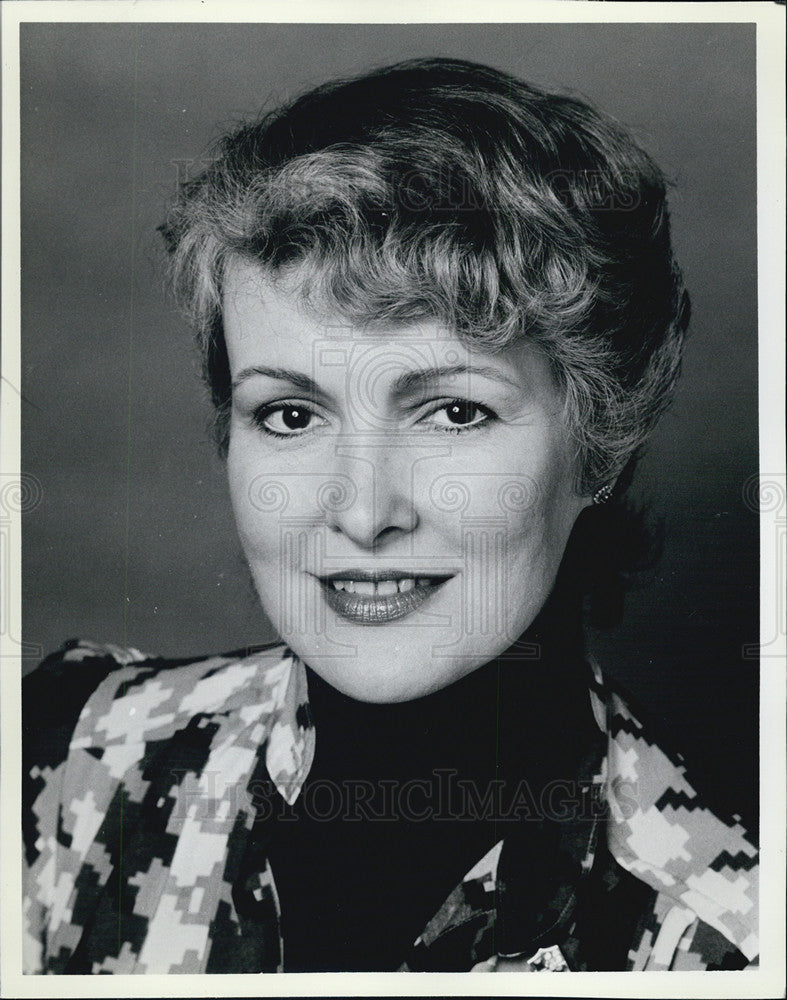 Press Photo of Chicago Sun Times employee Judy Moore - Historic Images