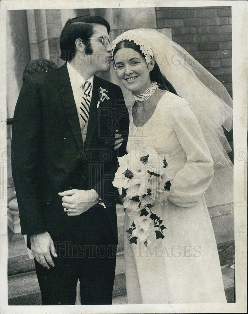 1971 Press Photo Judy Kahjer &amp; groom Perry Moore - Historic Images