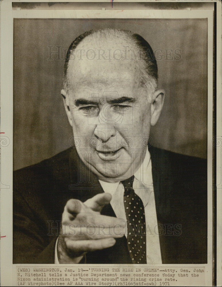 1971 Press Photo Atty. Gen. John N. Mitchell news conference Nixon - Historic Images