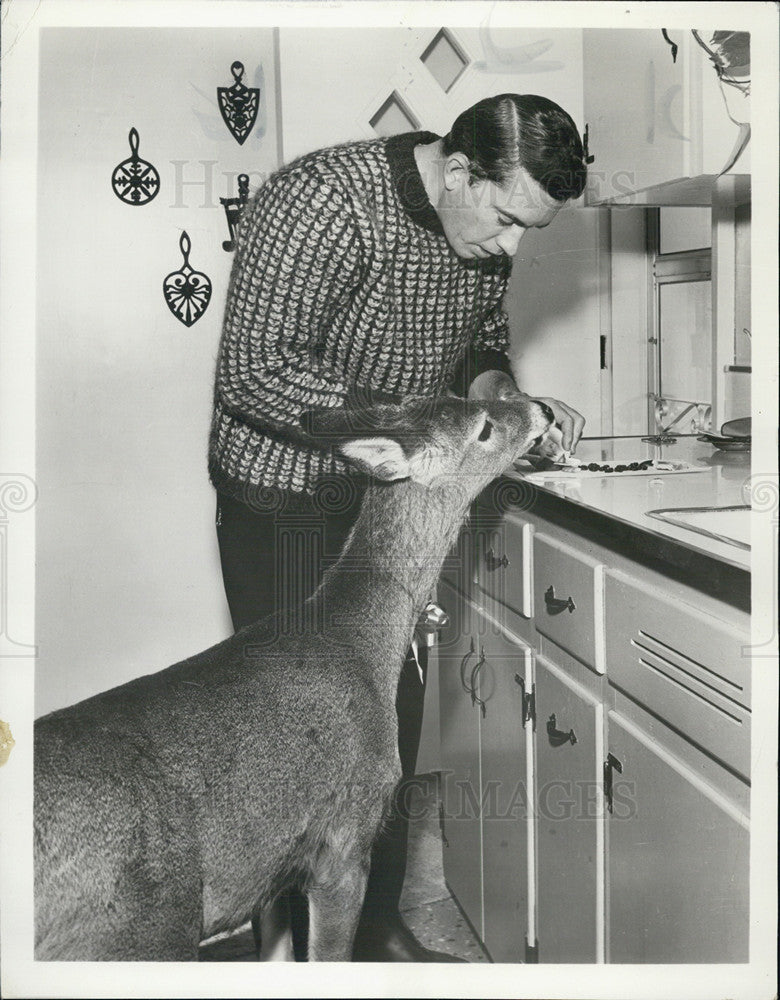 1961 Press Photo Actor Don Morrow - Historic Images