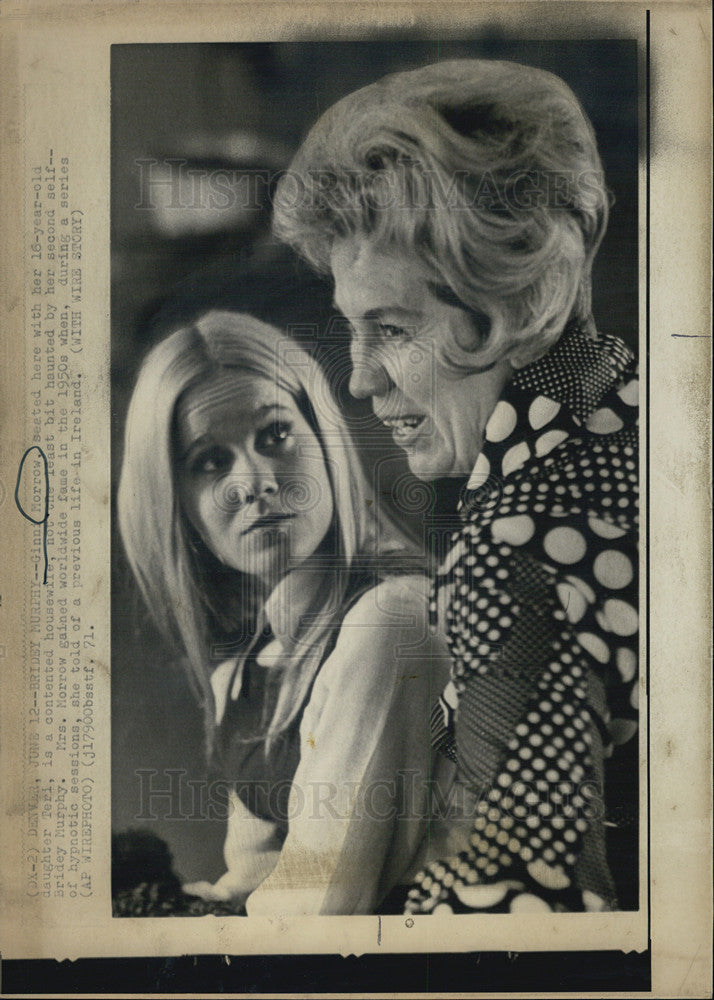 1971 Press Photo Ginni Morrow and daughter Teri - Historic Images