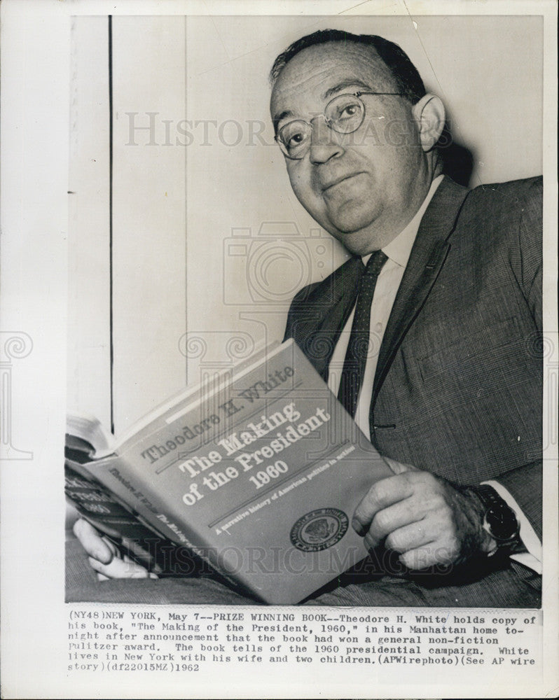 1962 Press Photo Author Theodore H White - Historic Images