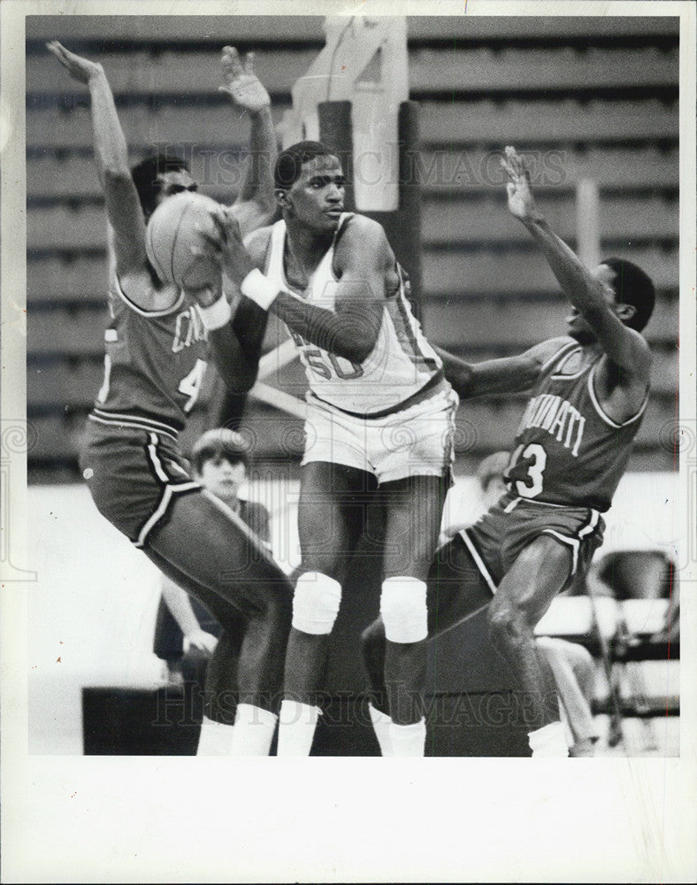 1982 Press Photo University of Illinois Circle Basketball - Historic Images