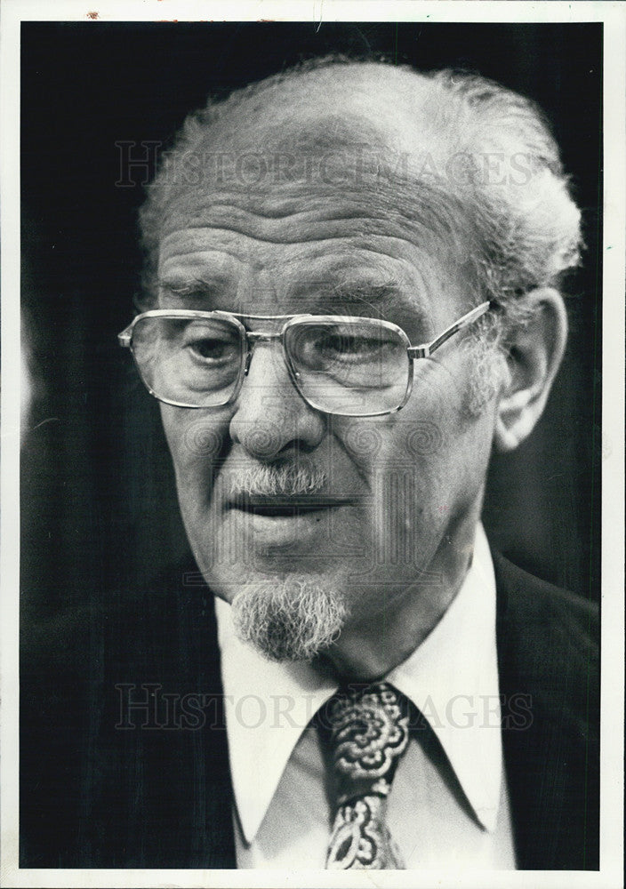 1979 Press Photo Dr. G. Douglas Young - Historic Images