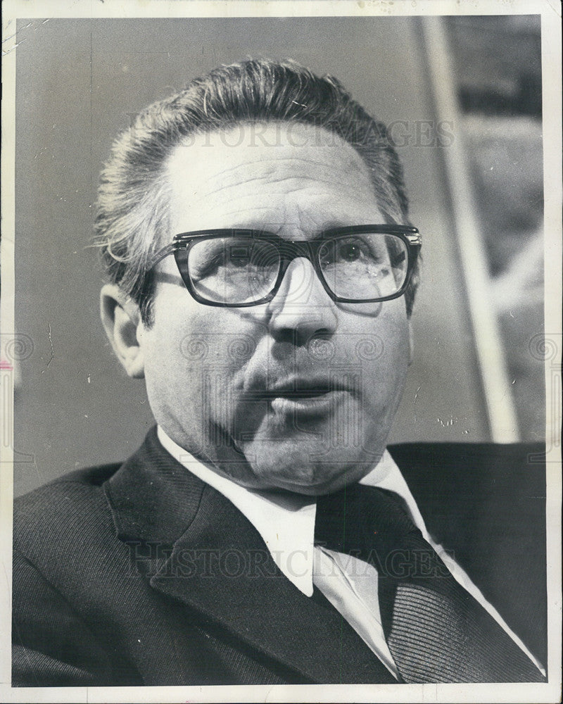 1974 Press Photo Aharon Yariv Israel Minister Information - Historic Images