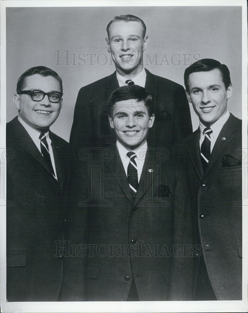 1967 Press Photo Sundowners - Historic Images