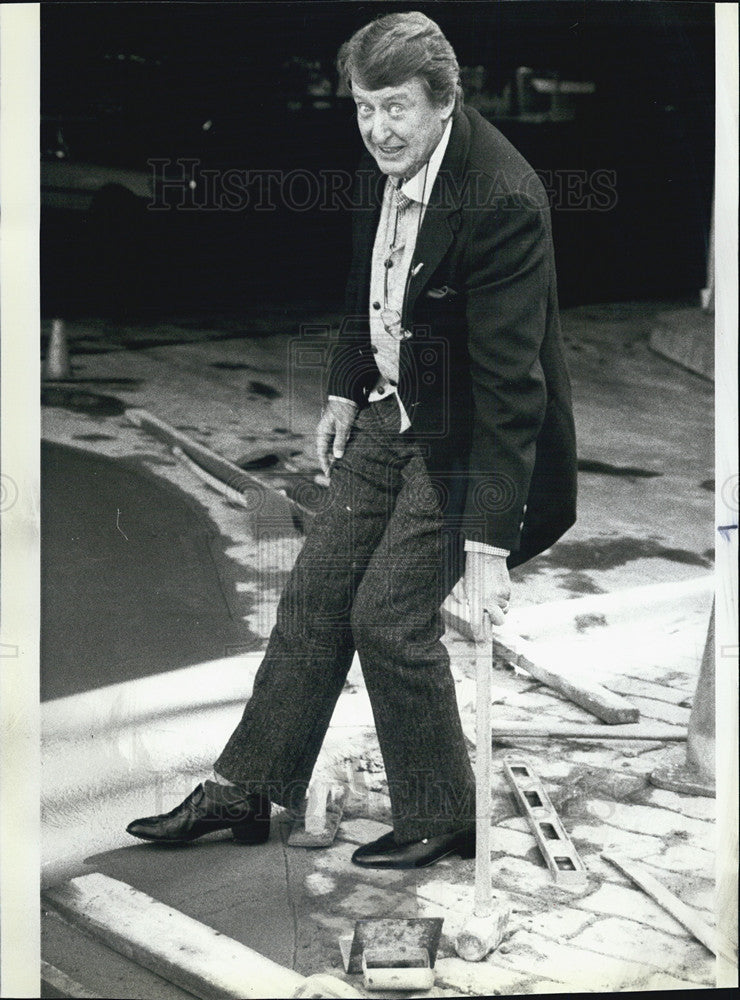 1985 Press Photo Tom Poston in Newhart - Historic Images