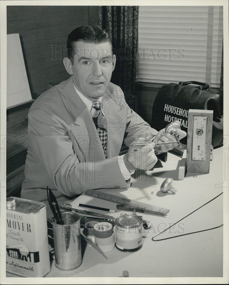 Press Photo Art Youngquist TV Show Host Dr. Fixum - Historic Images