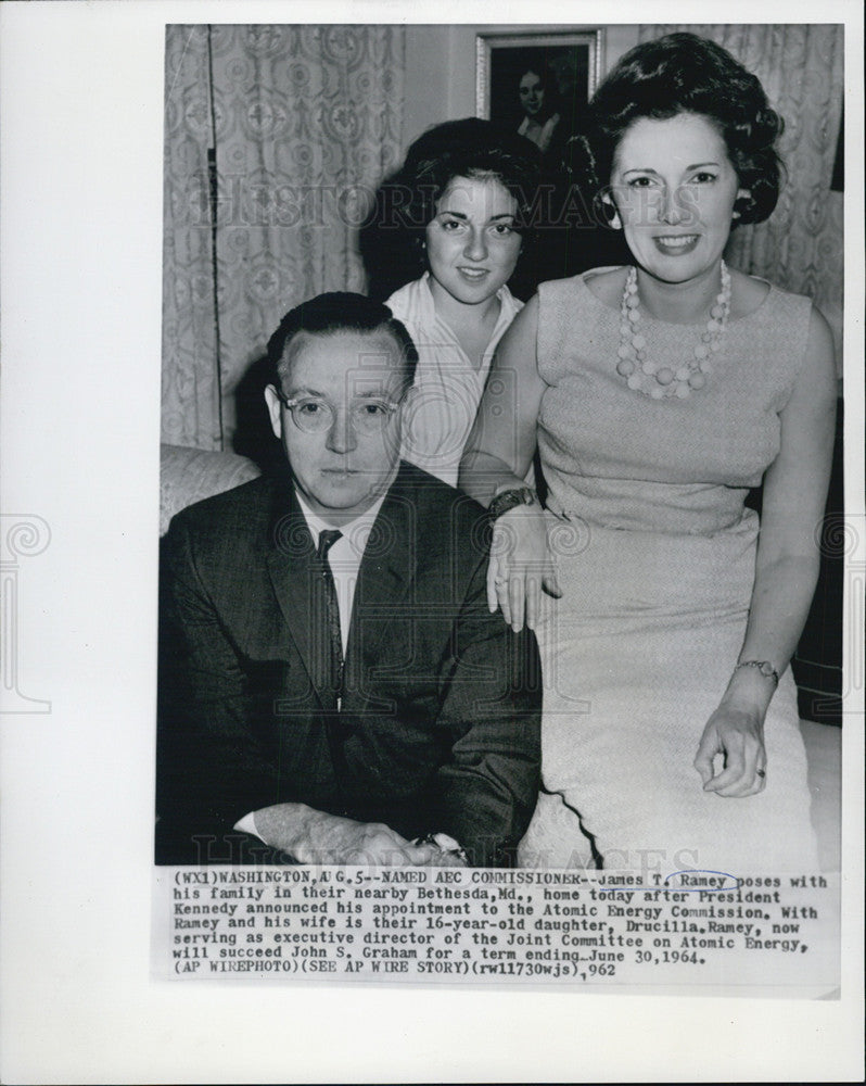 1962 Press Photo James Ramey Family Kennedy Atomic Energy Commission - Historic Images