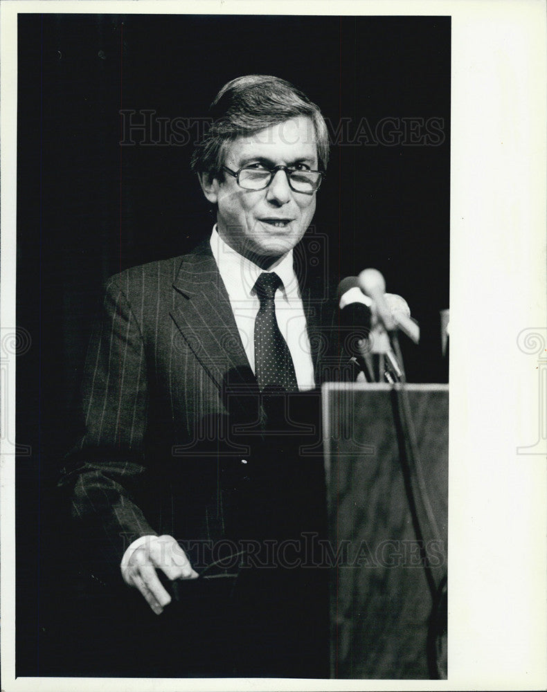 Press Photo Dave Taylor Continental Bank Chairman - Historic Images