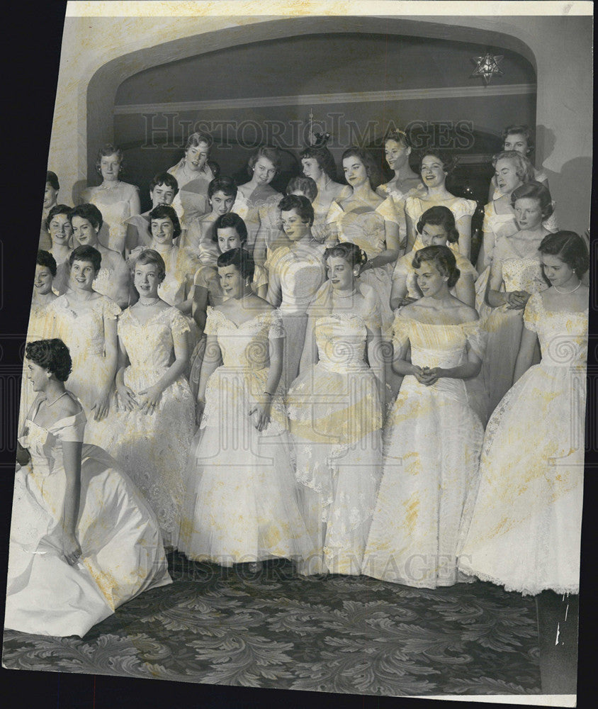 1955 Press Photo Debutantes ball - Historic Images