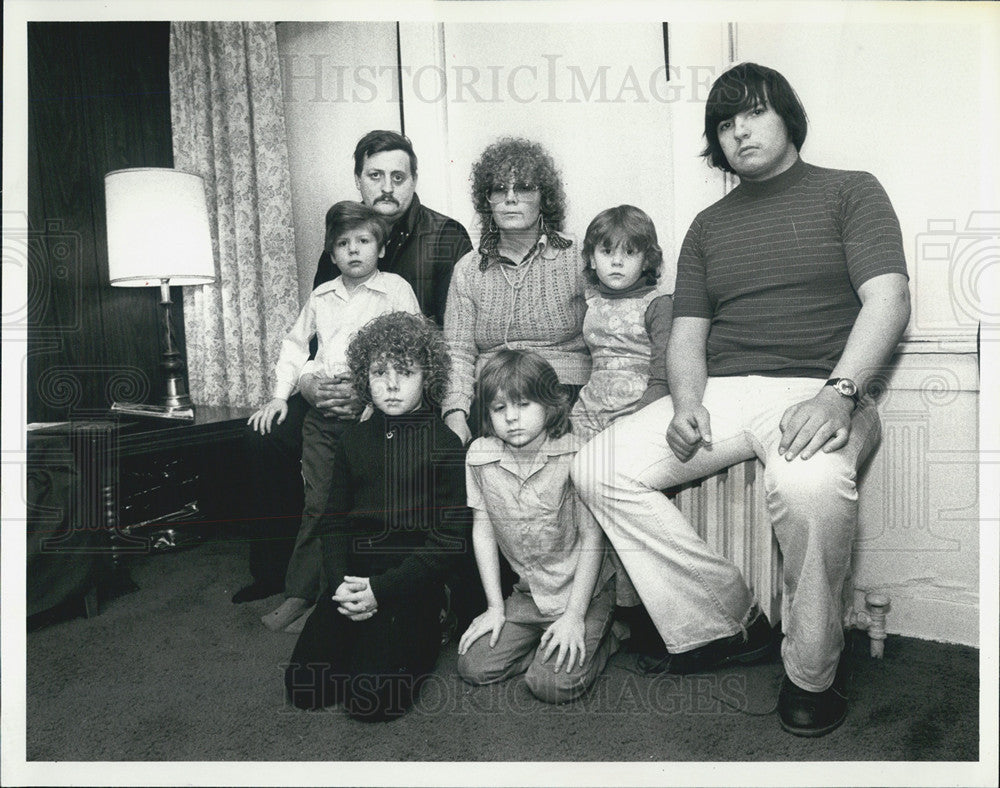 1980 Press Photo The Hilery O&#39;Shaughnessy family&gt;Dad killed the family then himself - Historic Images