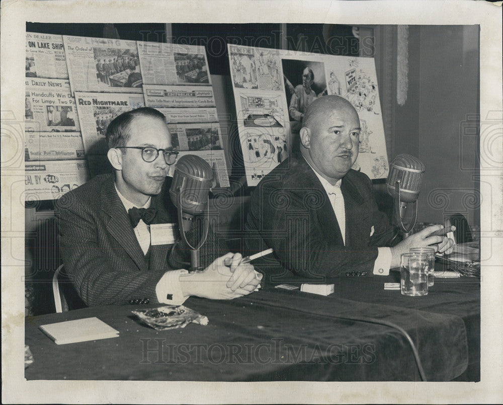 1953 Press Photo William N Oatis Eddy Filmore Behind Iron Curtain - Historic Images