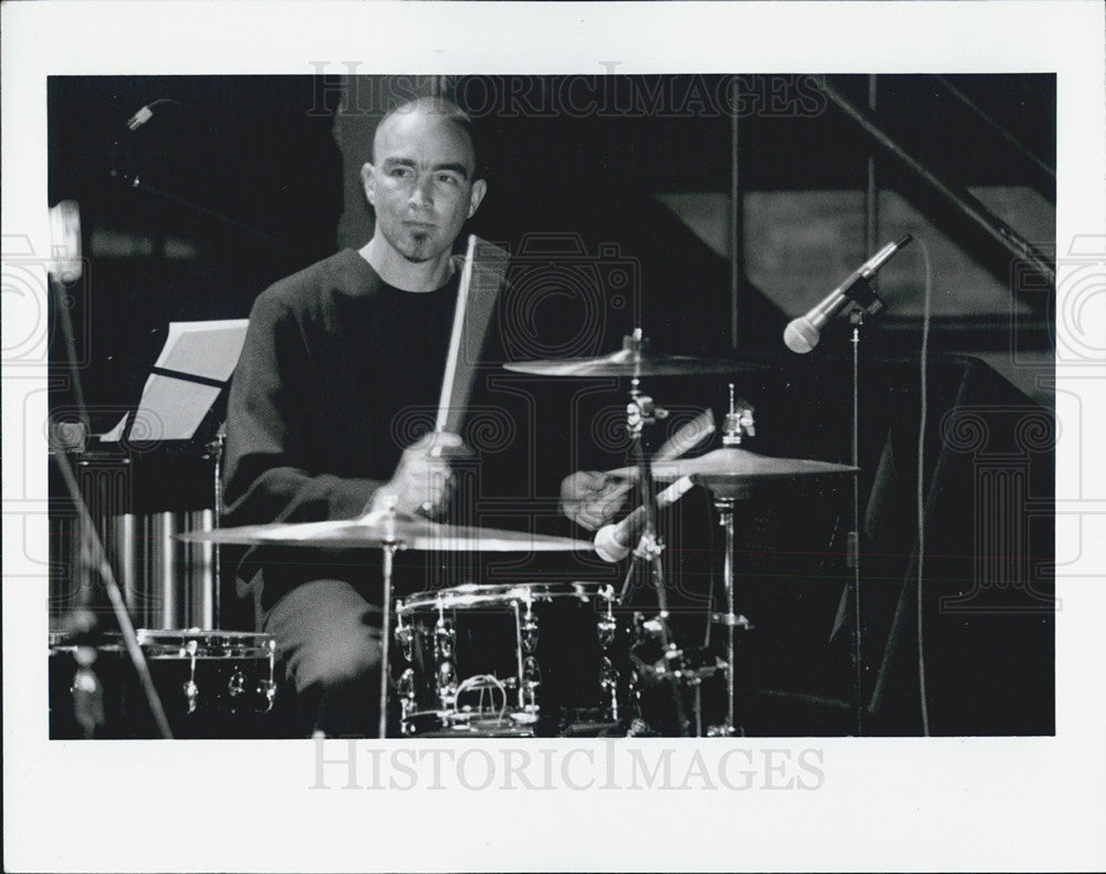 1994 Press Photo Musician Frank Orrall On Drums With Funk Group &quot;U Dig&quot; - Historic Images