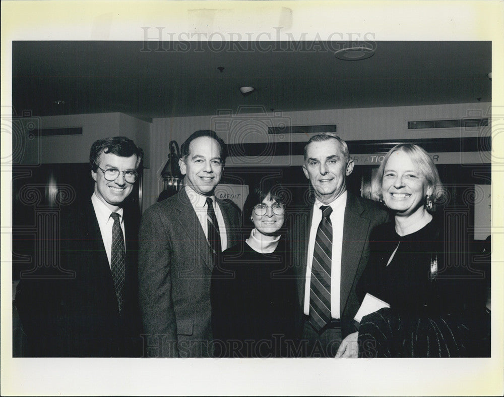 1993 Press Photo Illinois Representative William O. Lipinski Attends Benefit - Historic Images