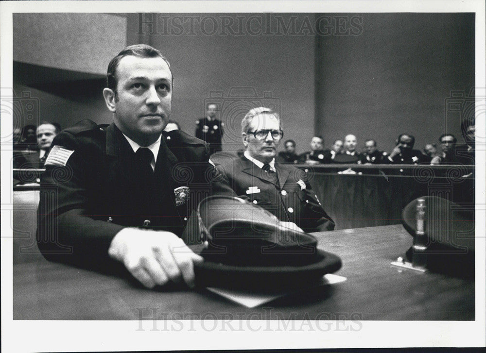 1977 Press Photo Firefighter William O&#39;Boyle Sergeant Ramon Anderson - Historic Images