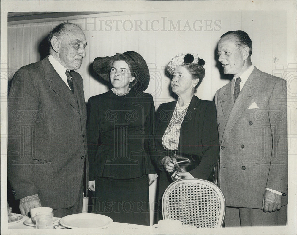 1948 Press Photo Carl B. Roden, Mrs. Paul Douglas, Mrs. O&#39;Brien &amp; Hal O&#39;Flaherty - Historic Images